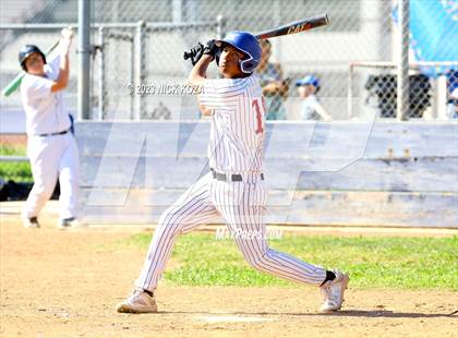 Thumbnail 2 in Firebaugh vs. Lynwood photogallery.