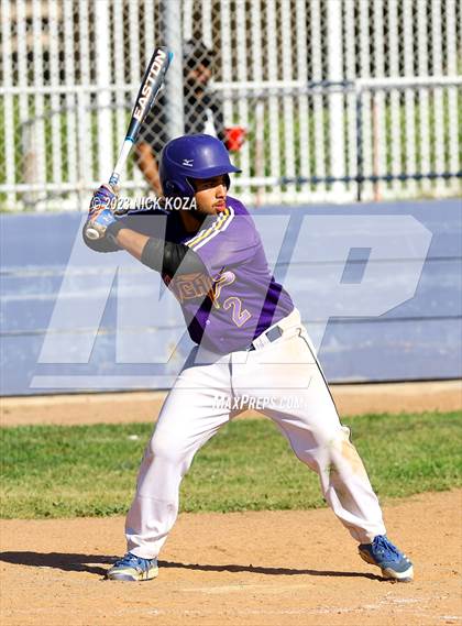 Thumbnail 3 in Firebaugh vs. Lynwood photogallery.