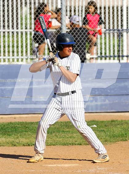 Thumbnail 3 in Firebaugh vs. Lynwood photogallery.