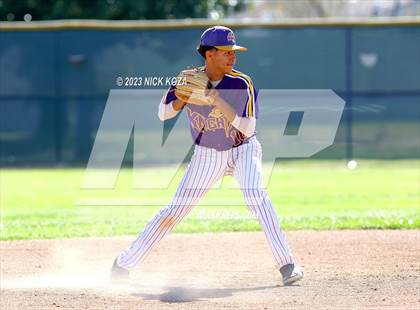 Thumbnail 3 in Firebaugh vs. Lynwood photogallery.