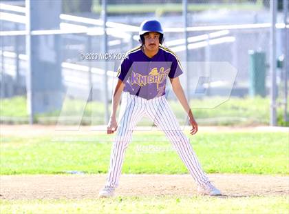 Thumbnail 2 in Firebaugh vs. Lynwood photogallery.