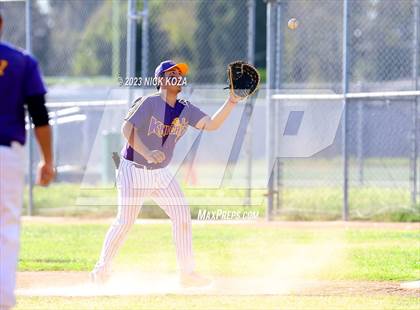Thumbnail 2 in Firebaugh vs. Lynwood photogallery.