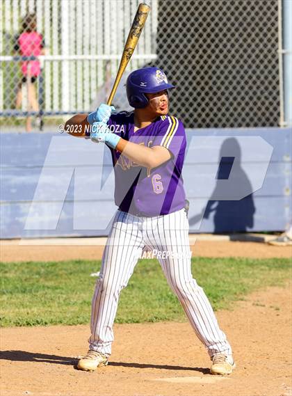 Thumbnail 2 in Firebaugh vs. Lynwood photogallery.
