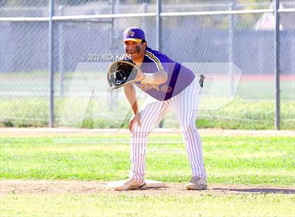 Thumbnail 2 in Firebaugh vs. Lynwood photogallery.