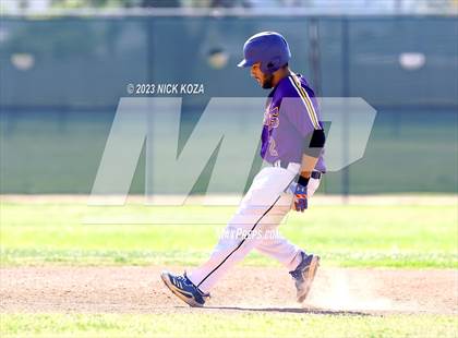 Thumbnail 3 in Firebaugh vs. Lynwood photogallery.