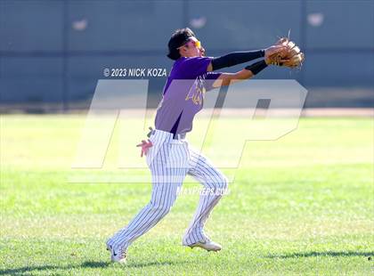 Thumbnail 3 in Firebaugh vs. Lynwood photogallery.