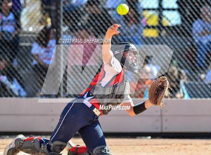 Thumbnail 2 in Lakewood vs. Chaparral (CHSAA 5A State - 1st Round) photogallery.