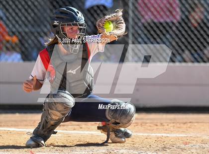 Thumbnail 1 in Lakewood vs. Chaparral (CHSAA 5A State - 1st Round) photogallery.