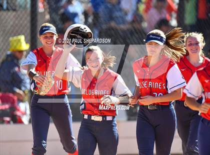Thumbnail 3 in Lakewood vs. Chaparral (CHSAA 5A State - 1st Round) photogallery.