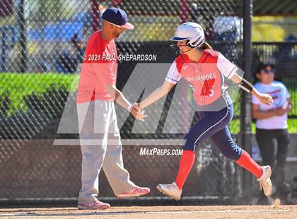 Thumbnail 3 in Lakewood vs. Chaparral (CHSAA 5A State - 1st Round) photogallery.