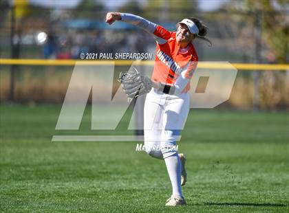 Thumbnail 1 in Lakewood vs. Chaparral (CHSAA 5A State - 1st Round) photogallery.