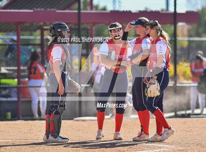Thumbnail 3 in Lakewood vs. Chaparral (CHSAA 5A State - 1st Round) photogallery.