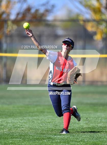 Thumbnail 1 in Lakewood vs. Chaparral (CHSAA 5A State - 1st Round) photogallery.