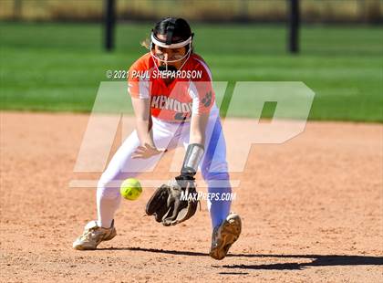 Thumbnail 1 in Lakewood vs. Chaparral (CHSAA 5A State - 1st Round) photogallery.