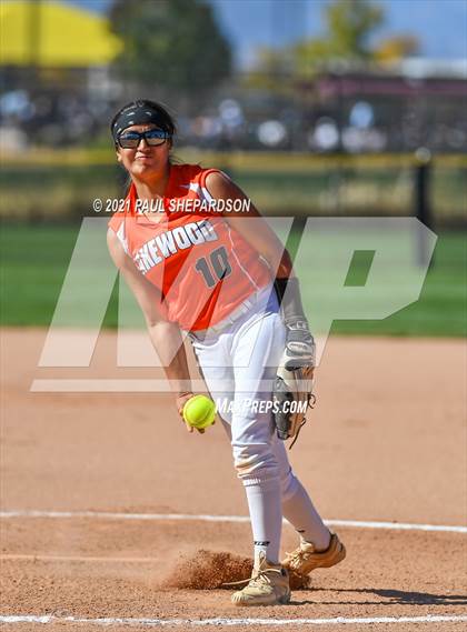 Thumbnail 2 in Lakewood vs. Chaparral (CHSAA 5A State - 1st Round) photogallery.