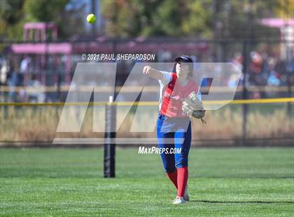 Thumbnail 3 in Lakewood vs. Chaparral (CHSAA 5A State - 1st Round) photogallery.