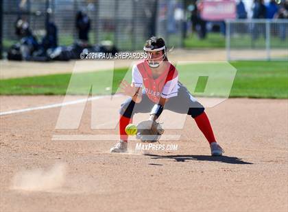 Thumbnail 2 in Lakewood vs. Chaparral (CHSAA 5A State - 1st Round) photogallery.