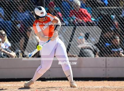 Thumbnail 3 in Lakewood vs. Chaparral (CHSAA 5A State - 1st Round) photogallery.
