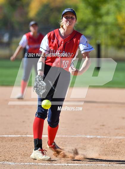 Thumbnail 2 in Lakewood vs. Chaparral (CHSAA 5A State - 1st Round) photogallery.