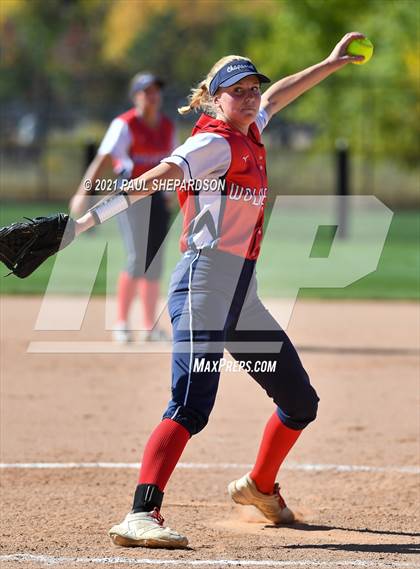 Thumbnail 3 in Lakewood vs. Chaparral (CHSAA 5A State - 1st Round) photogallery.