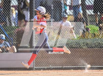 Thumbnail 2 in Lakewood vs. Chaparral (CHSAA 5A State - 1st Round) photogallery.