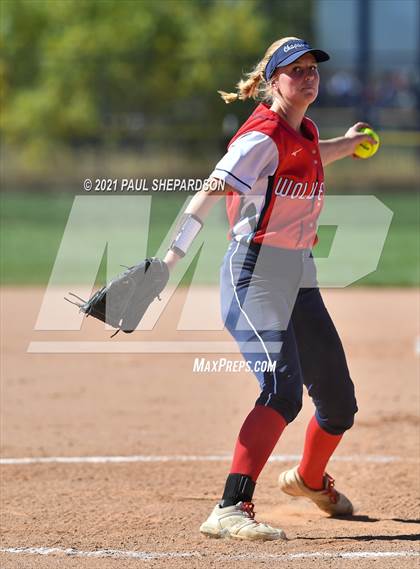 Thumbnail 1 in Lakewood vs. Chaparral (CHSAA 5A State - 1st Round) photogallery.
