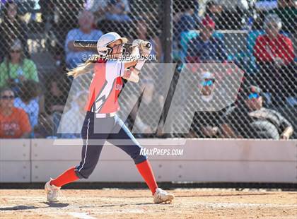 Thumbnail 3 in Lakewood vs. Chaparral (CHSAA 5A State - 1st Round) photogallery.