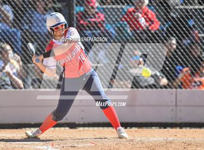 Thumbnail 3 in Lakewood vs. Chaparral (CHSAA 5A State - 1st Round) photogallery.
