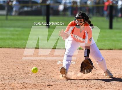 Thumbnail 3 in Lakewood vs. Chaparral (CHSAA 5A State - 1st Round) photogallery.