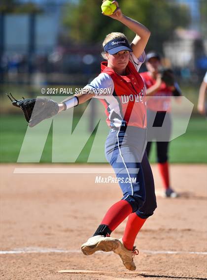Thumbnail 1 in Lakewood vs. Chaparral (CHSAA 5A State - 1st Round) photogallery.