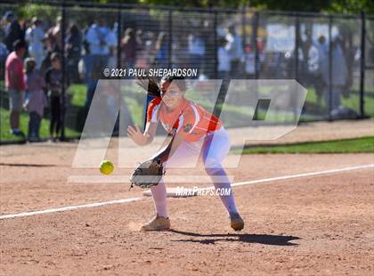 Thumbnail 3 in Lakewood vs. Chaparral (CHSAA 5A State - 1st Round) photogallery.