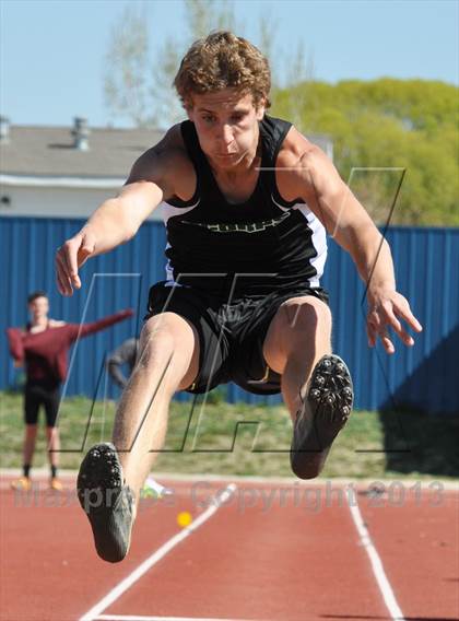 Thumbnail 3 in 55th Bloomfield Invitational photogallery.