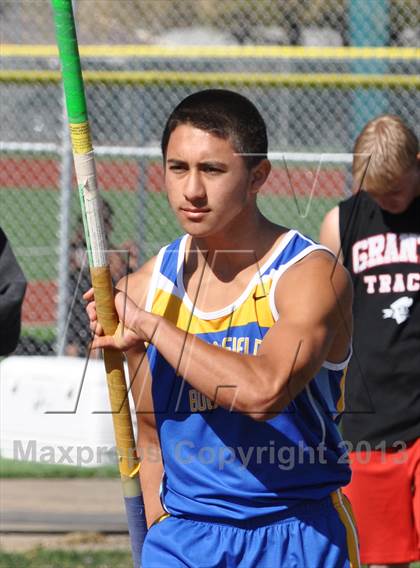 Thumbnail 1 in 55th Bloomfield Invitational photogallery.