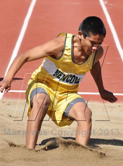 Thumbnail 3 in 55th Bloomfield Invitational photogallery.