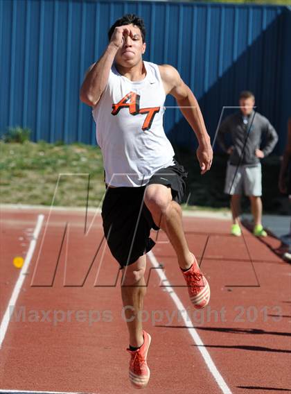 Thumbnail 1 in 55th Bloomfield Invitational photogallery.