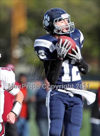 Thumbnail 2 in San Rafael vs. Marin Catholic (CIF NCS D3 Playoffs) photogallery.