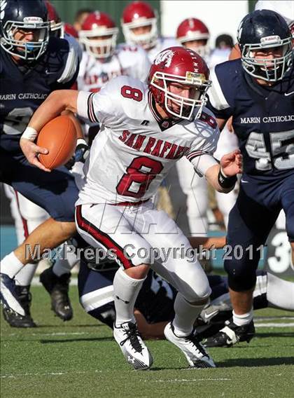 Thumbnail 3 in San Rafael vs. Marin Catholic (CIF NCS D3 Playoffs) photogallery.