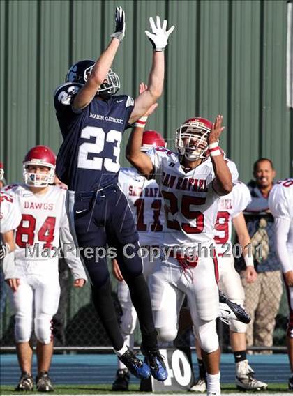 Thumbnail 3 in San Rafael vs. Marin Catholic (CIF NCS D3 Playoffs) photogallery.