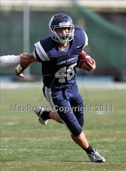 Thumbnail 3 in San Rafael vs. Marin Catholic (CIF NCS D3 Playoffs) photogallery.