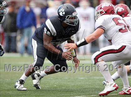 Thumbnail 2 in San Rafael vs. Marin Catholic (CIF NCS D3 Playoffs) photogallery.