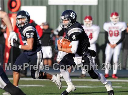 Thumbnail 3 in San Rafael vs. Marin Catholic (CIF NCS D3 Playoffs) photogallery.