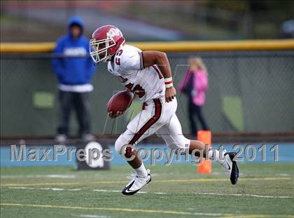 Thumbnail 3 in San Rafael vs. Marin Catholic (CIF NCS D3 Playoffs) photogallery.