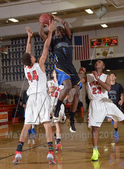Thumbnail 2 in Newark Memorial vs Antelope (Father Kelly Tribute) photogallery.