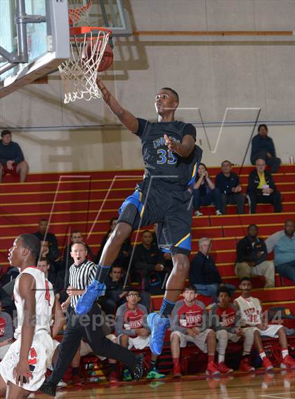 Thumbnail 1 in Newark Memorial vs Antelope (Father Kelly Tribute) photogallery.