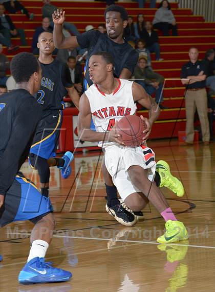 Thumbnail 1 in Newark Memorial vs Antelope (Father Kelly Tribute) photogallery.