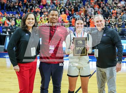 Thumbnail 2 in Nocona vs. San Saba (UIL 2A Basketball Division I Final Medal Ceremony) photogallery.