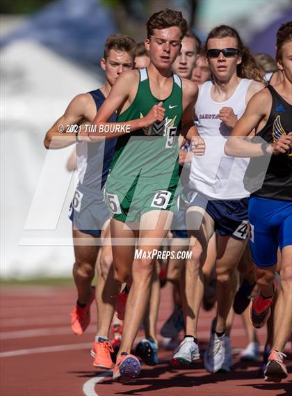 Thumbnail 1 in CHSAA 5A Championships (3200m Finals) photogallery.