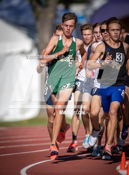 Thumbnail 3 in CHSAA 5A Championships (3200m Finals) photogallery.