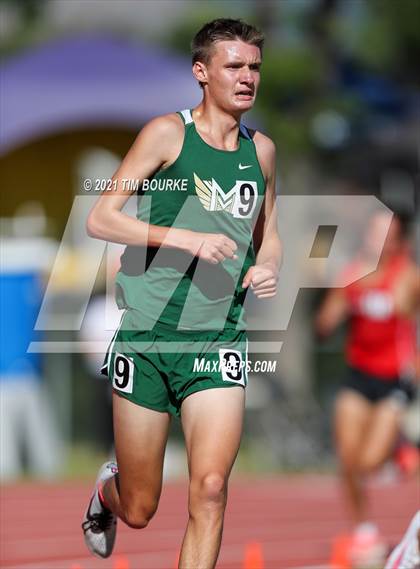 Thumbnail 3 in CHSAA 5A Championships (3200m Finals) photogallery.