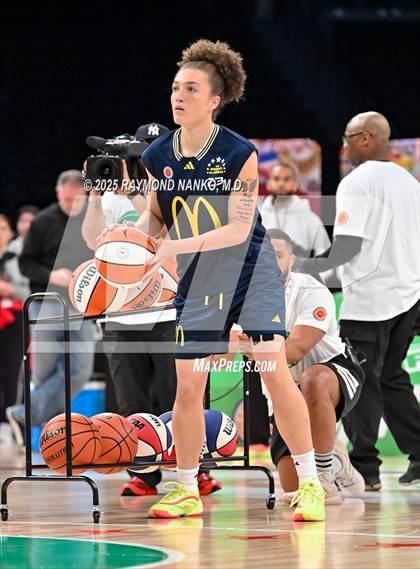 Thumbnail 2 in McDonald's All American Games (3 Point Shootout)   photogallery.